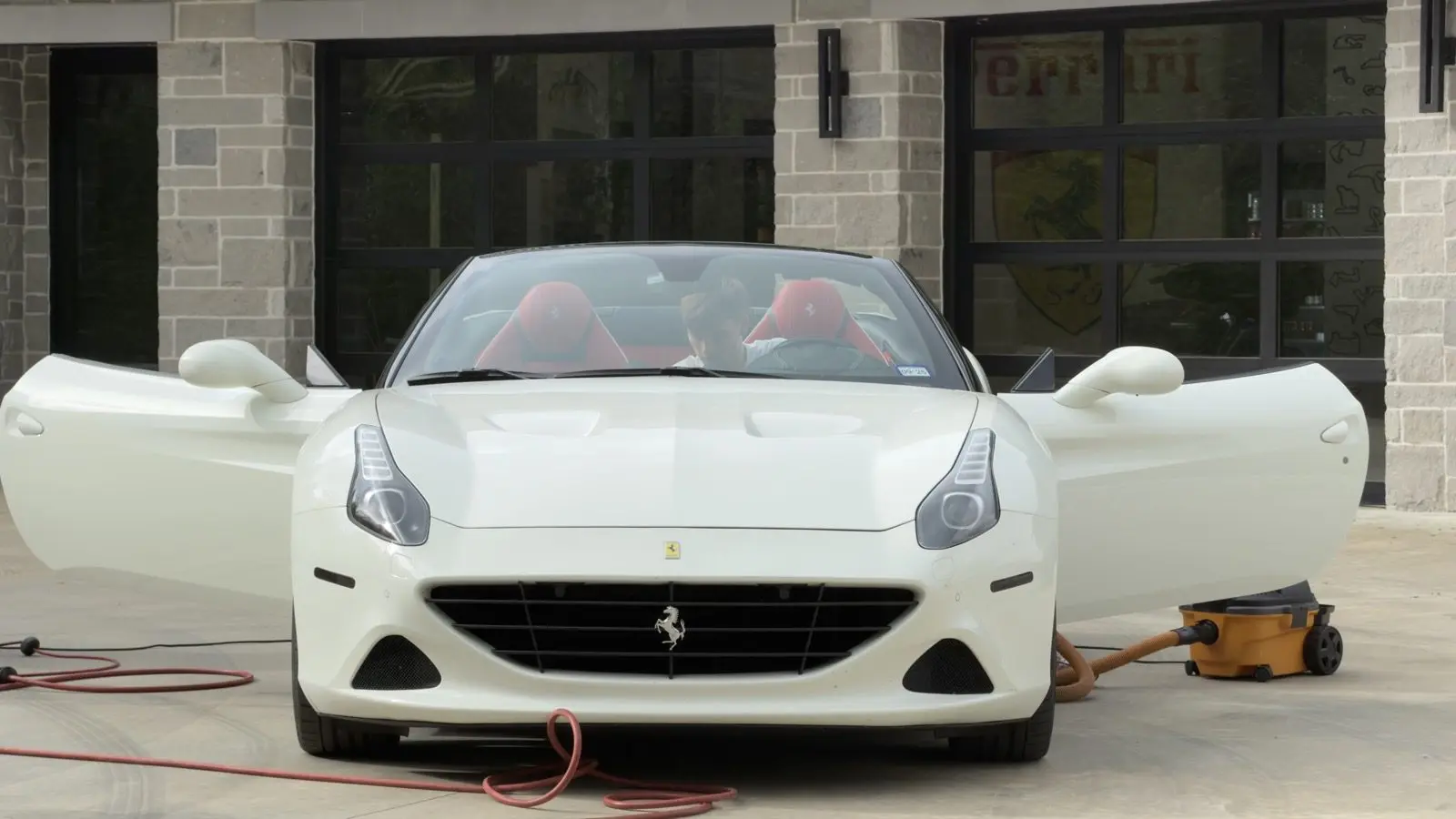 Mobile auto detailing in West University, Houston TX — LabShine